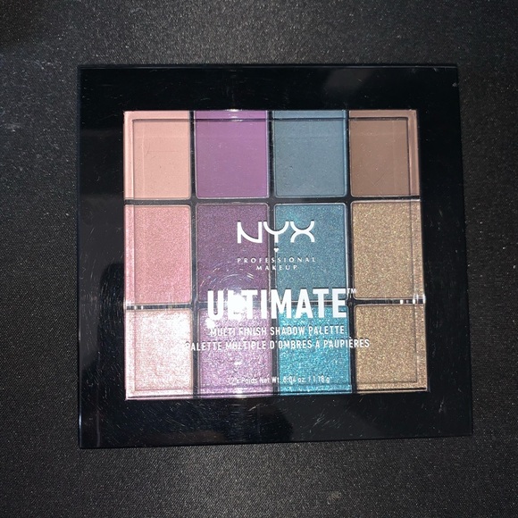 🚫SOLD ON Ⓜ️🚫 NYX Ultimate MULTI-FINISH Eyeshadow Palette - Picture 2 of 4
